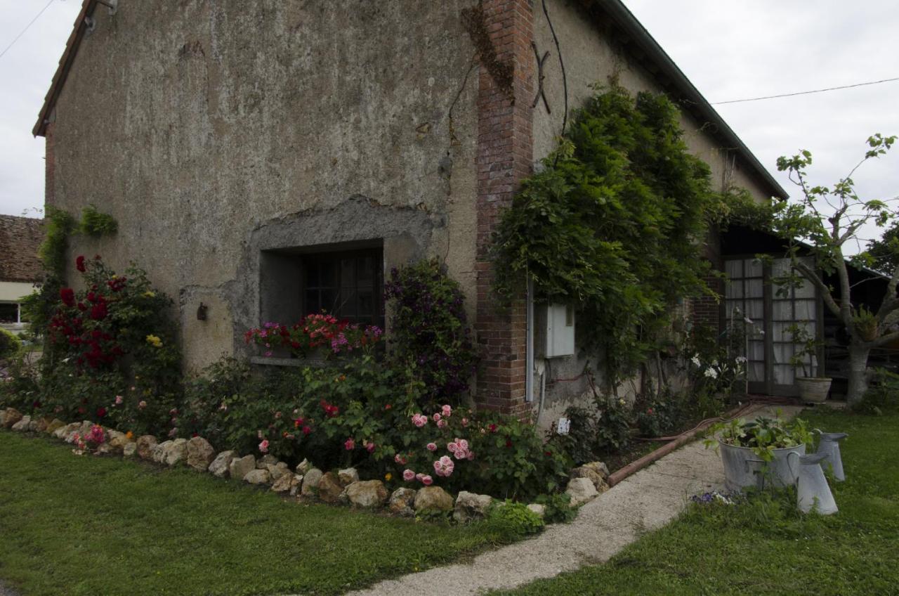 Chambre D'Hotes Face A Бриар Екстериор снимка